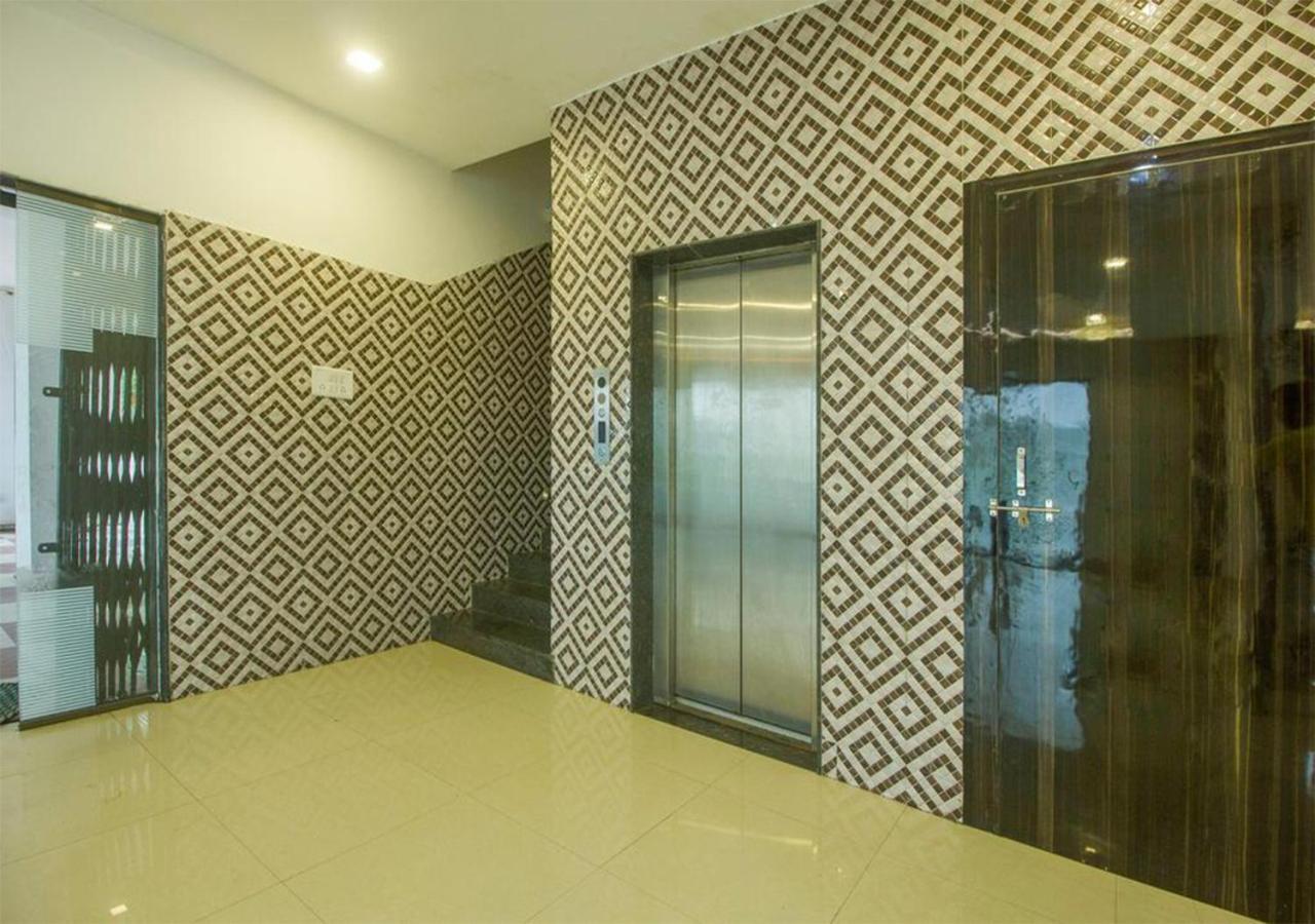 Hotel Wayfare Shirdi Exteriör bild