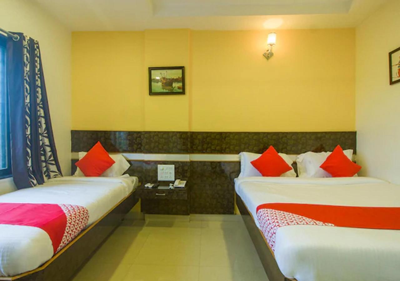 Hotel Wayfare Shirdi Exteriör bild